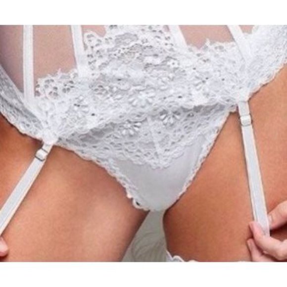 VS Thong Panty Small Bling Crystals Small Rare - Picture 1 of 8